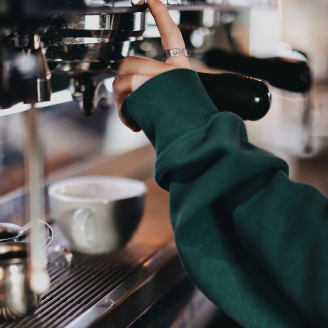 Brewing An Espresso As Base For Your Iced Coffee 